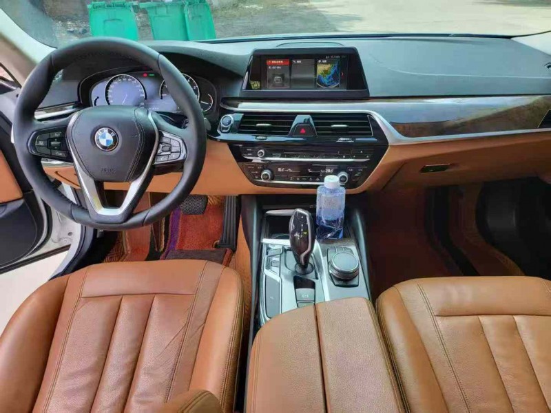 保定18年宝马5系5