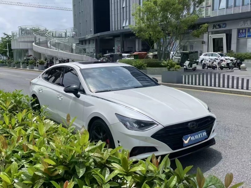 深圳23年现代索纳塔2