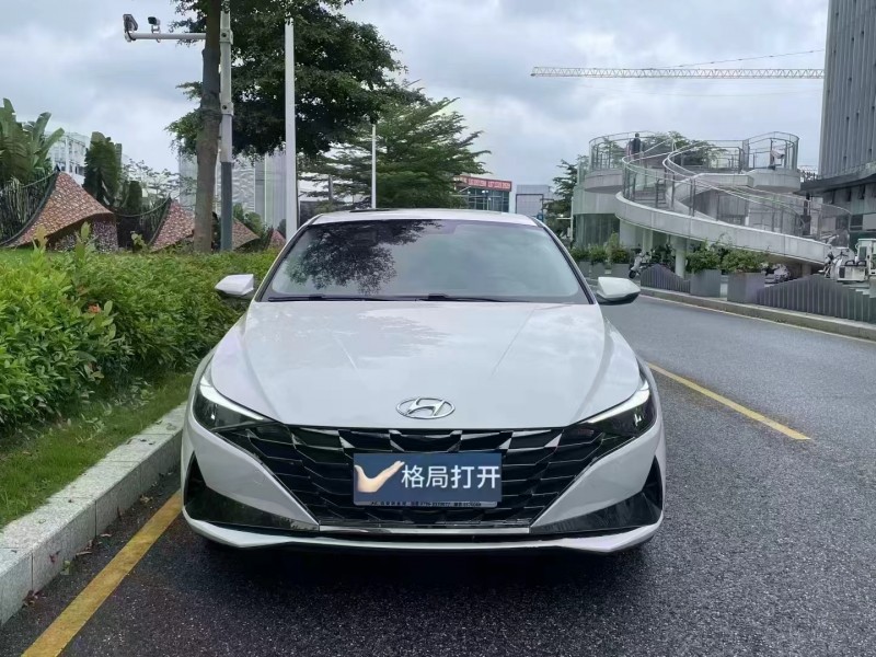 深圳22年现代伊兰特1