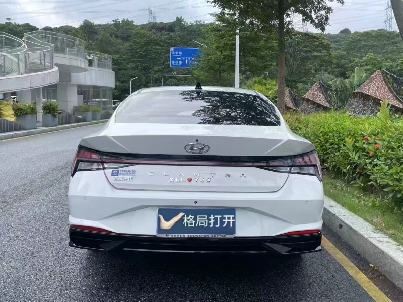 深圳22年现代伊兰特9