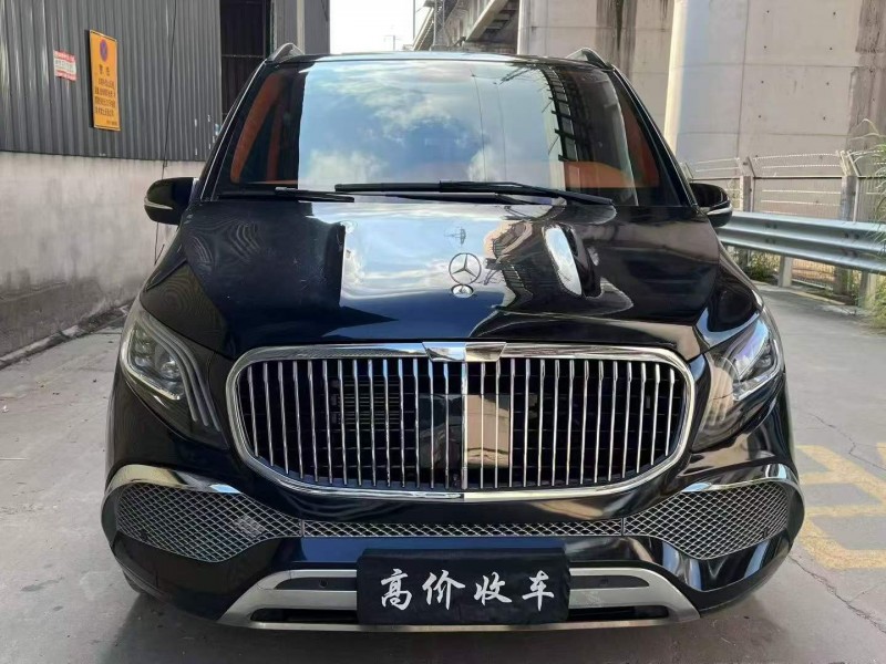 珠海22年奔驰威霆1