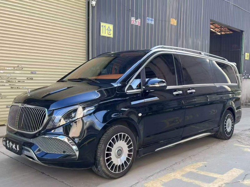 珠海22年奔驰威霆2