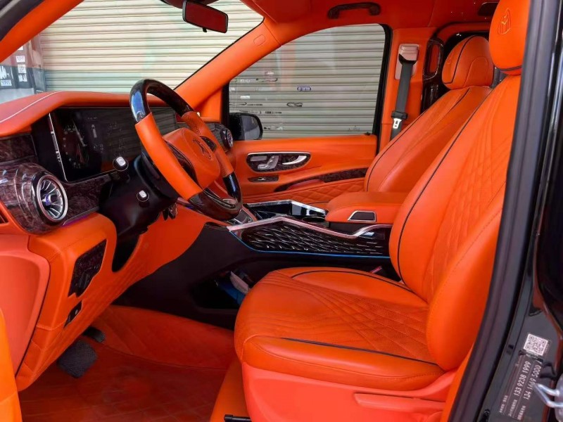 珠海22年奔驰威霆3