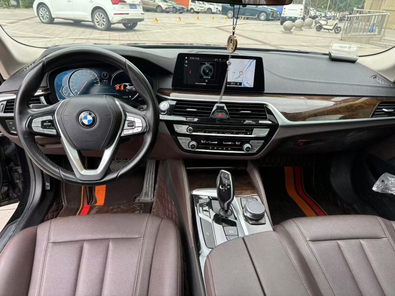 承德18年宝马5系5