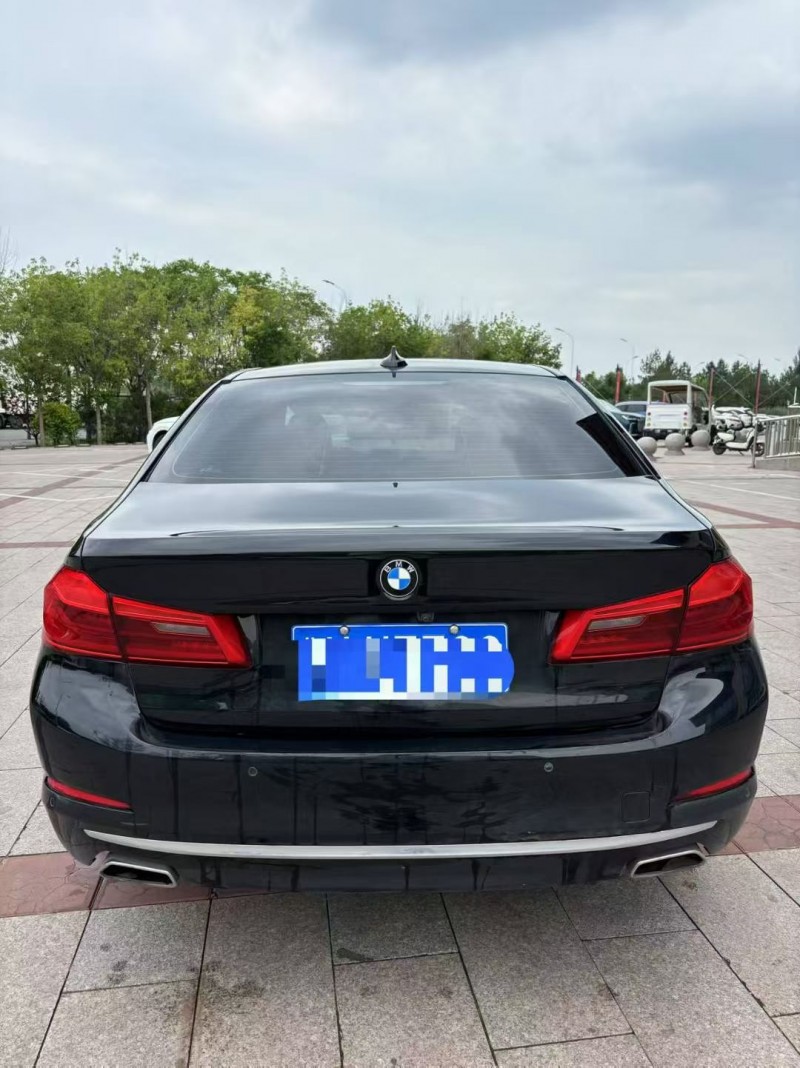 承德18年宝马5系9