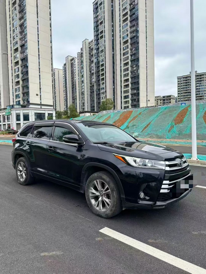 娄底19年丰田汉兰达3