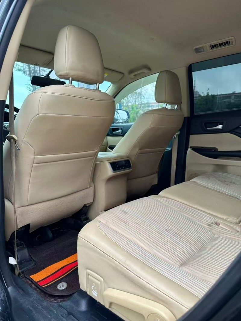 娄底19年丰田汉兰达5