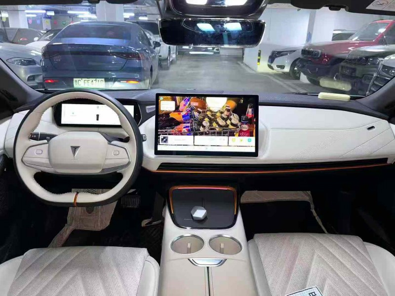 成都24年长安汽车深蓝6