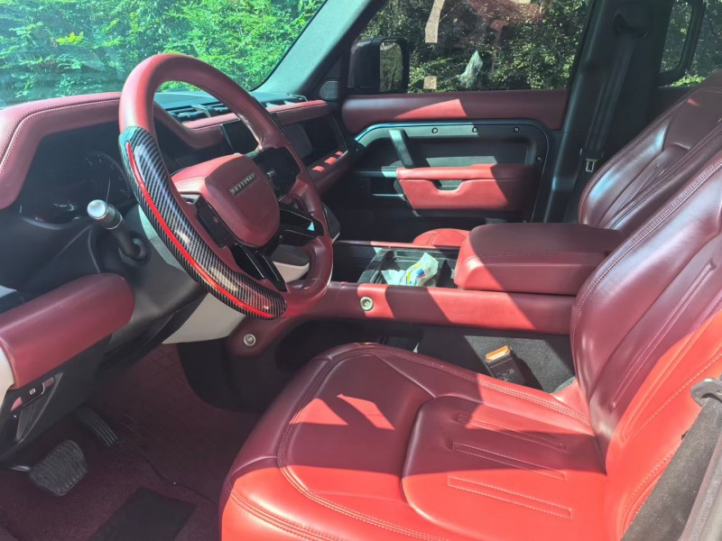 平顶山22年路虎卫士7