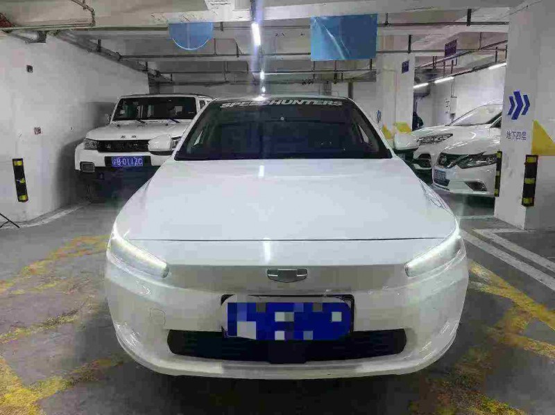 成都23年吉利几何1