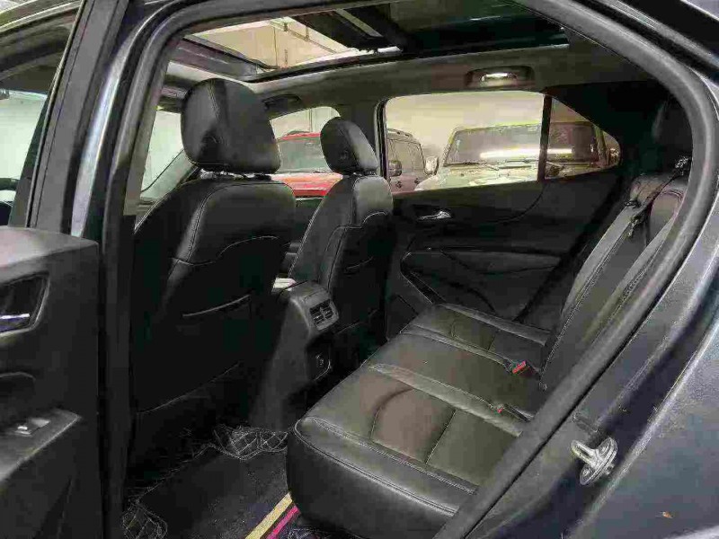 成都17年雪佛兰探界者5