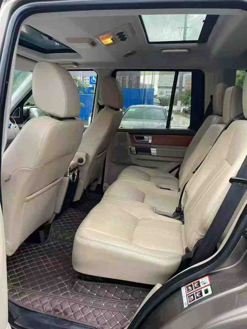 南宁11年路虎发现8