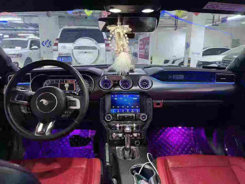 成都21年福特野马5