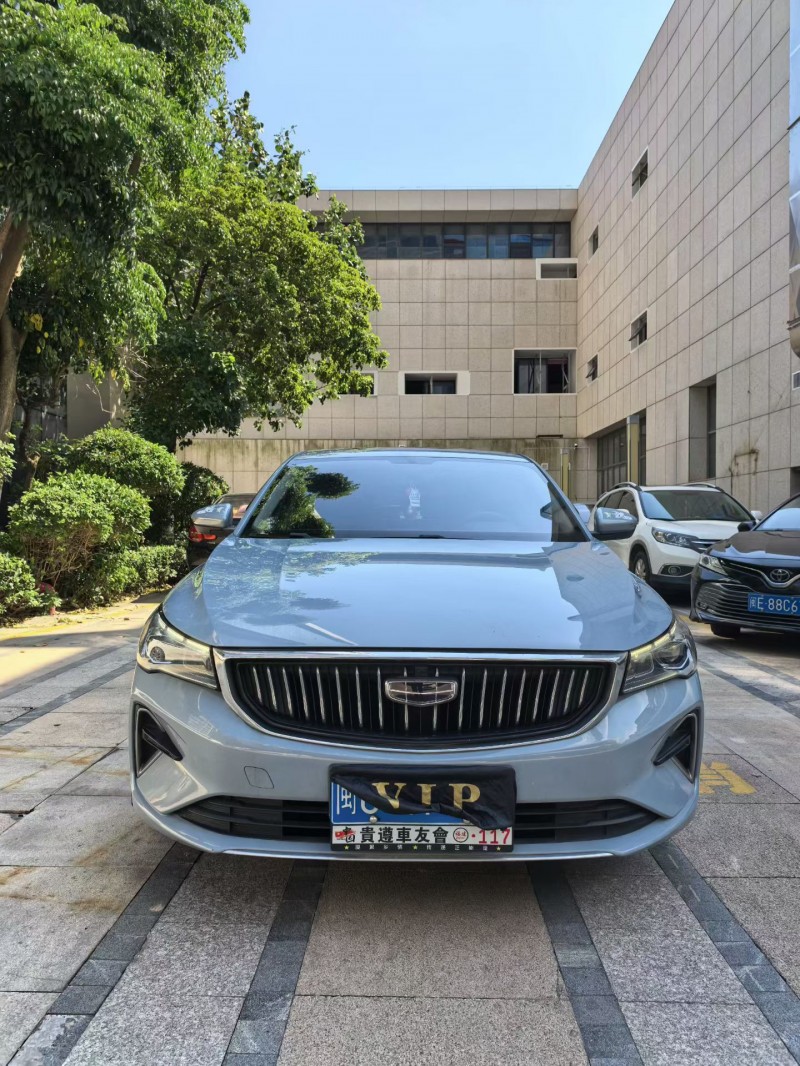 漳州23年吉利帝豪1