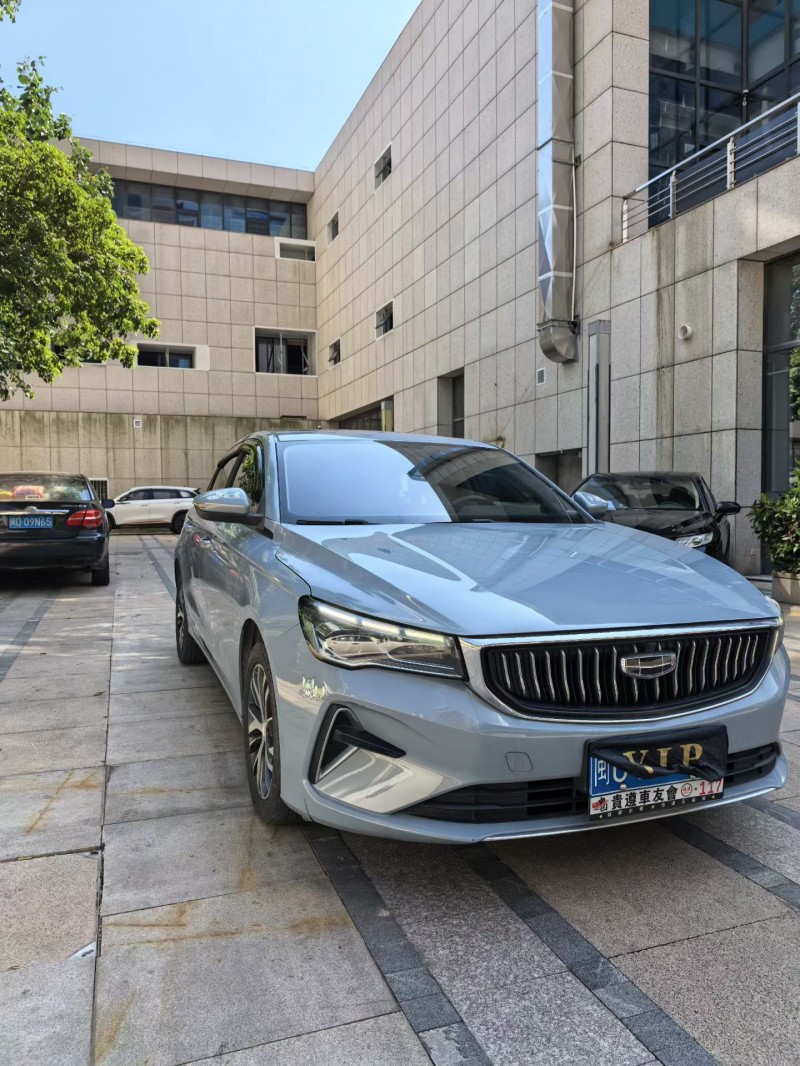 漳州23年吉利帝豪2