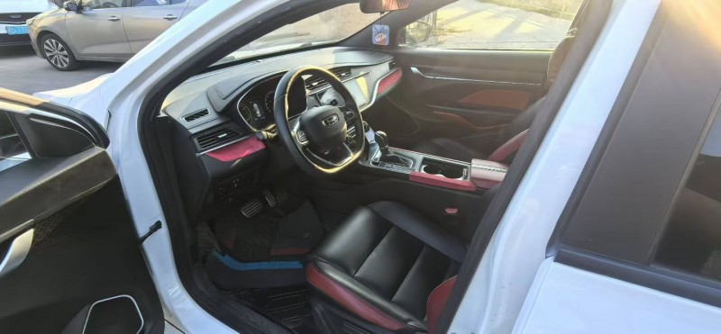 漳州22年吉利缤瑞4