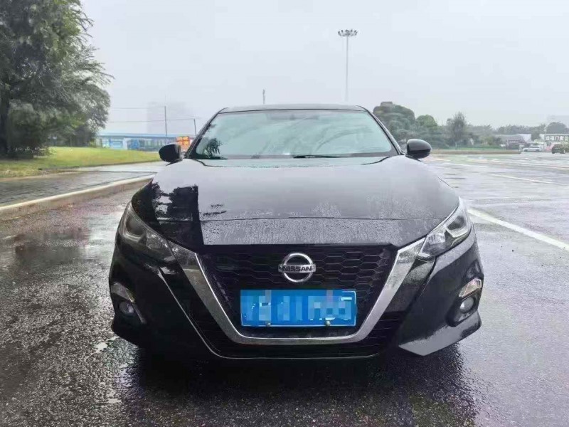 枣庄21年日产天籁1