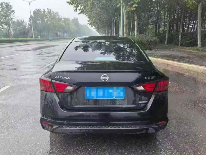 枣庄21年日产天籁9