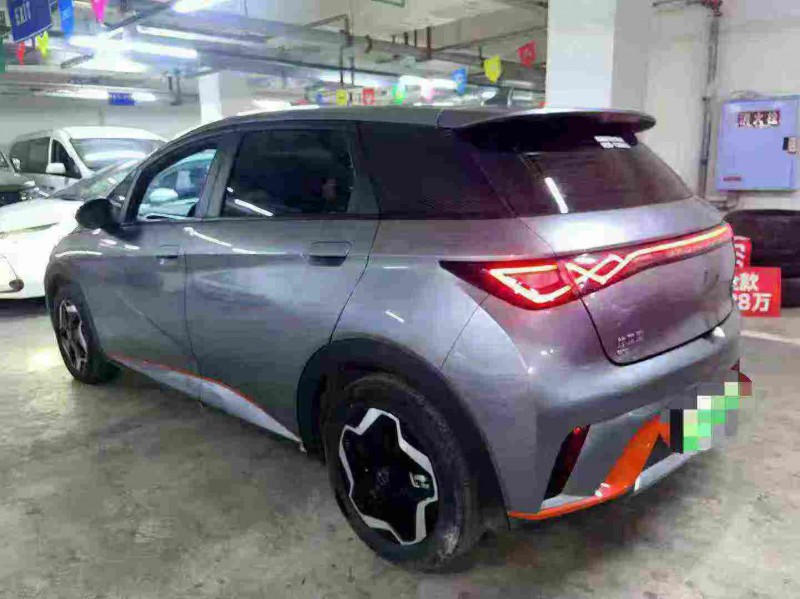 成都24年比亚迪海豚7