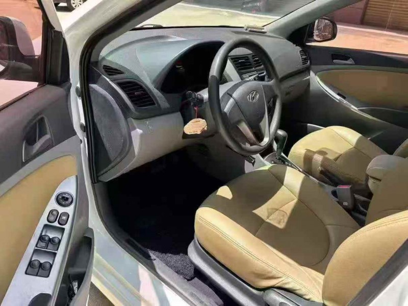 梧州18年现代瑞纳6