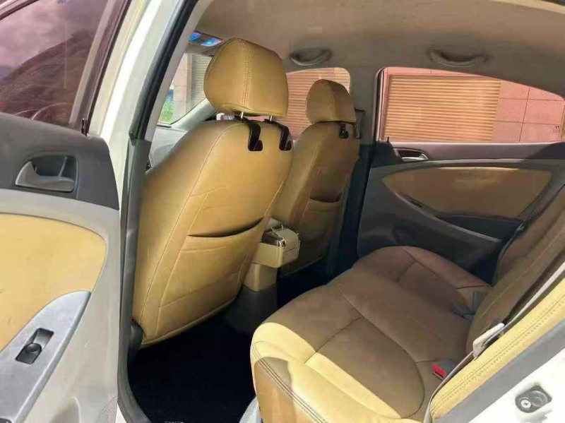 梧州18年现代瑞纳7