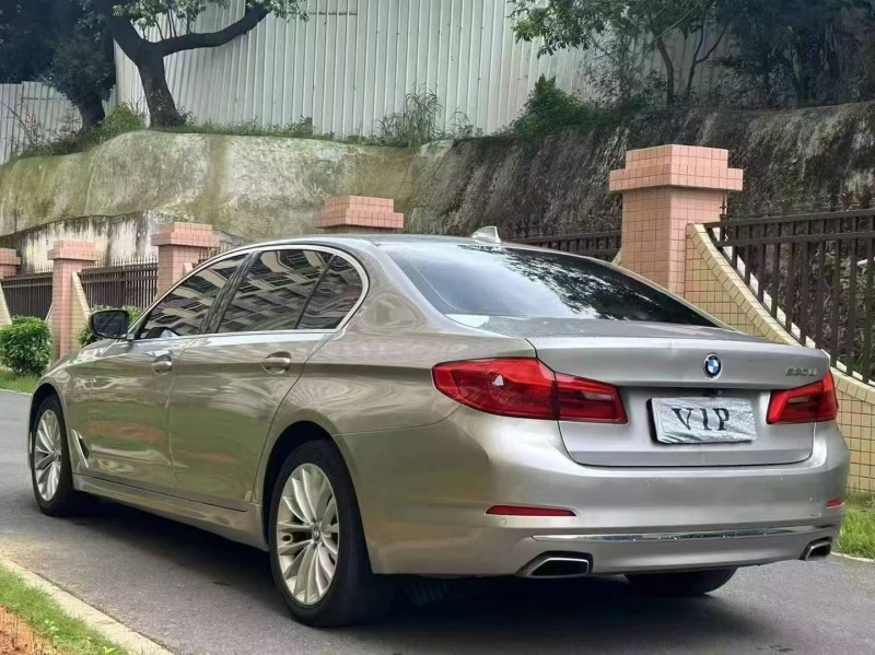 东莞19年宝马5系7