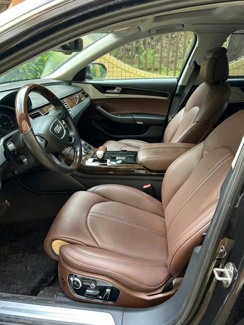 东莞14年奥迪A8L9