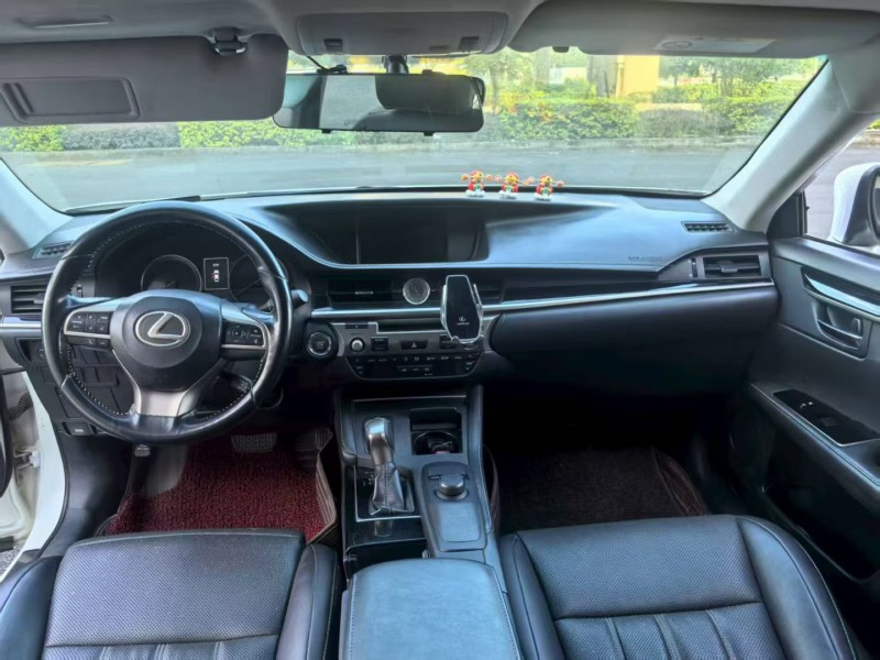 漳州18年雷克萨斯ES5