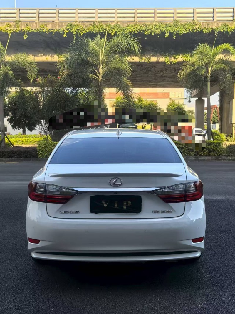 漳州18年雷克萨斯ES9