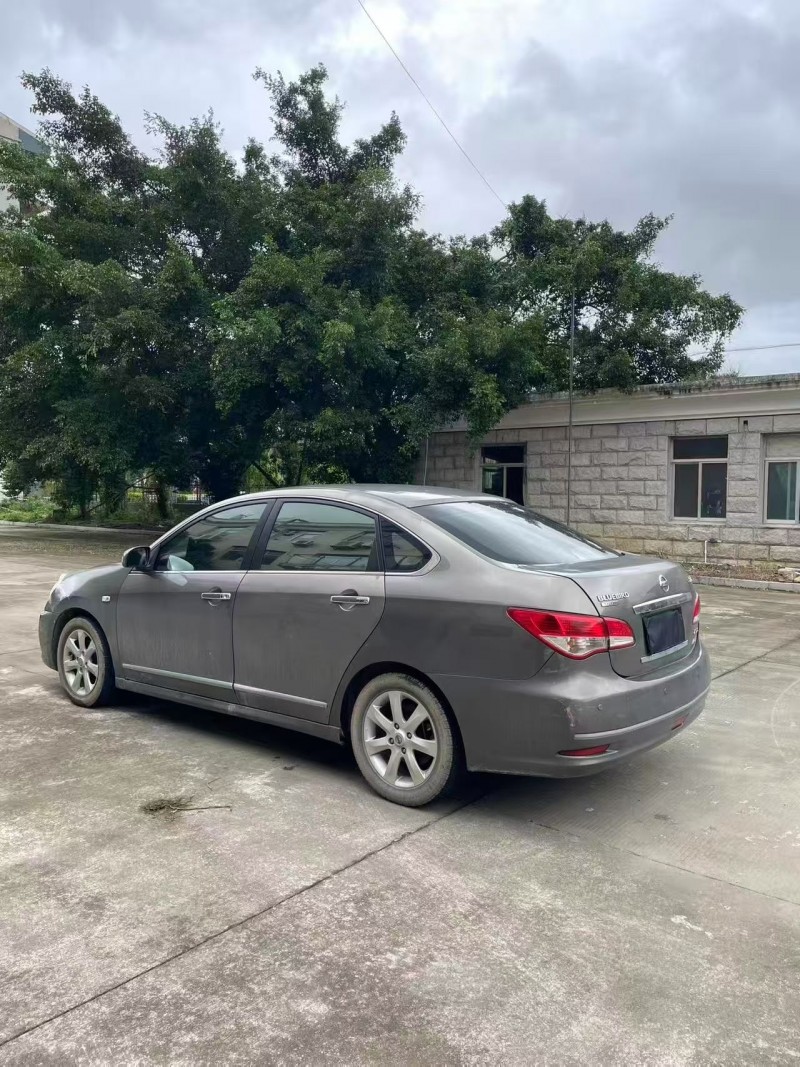 漳州09年日产轩逸7