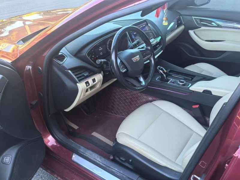 漳州20年凯迪拉克CT54