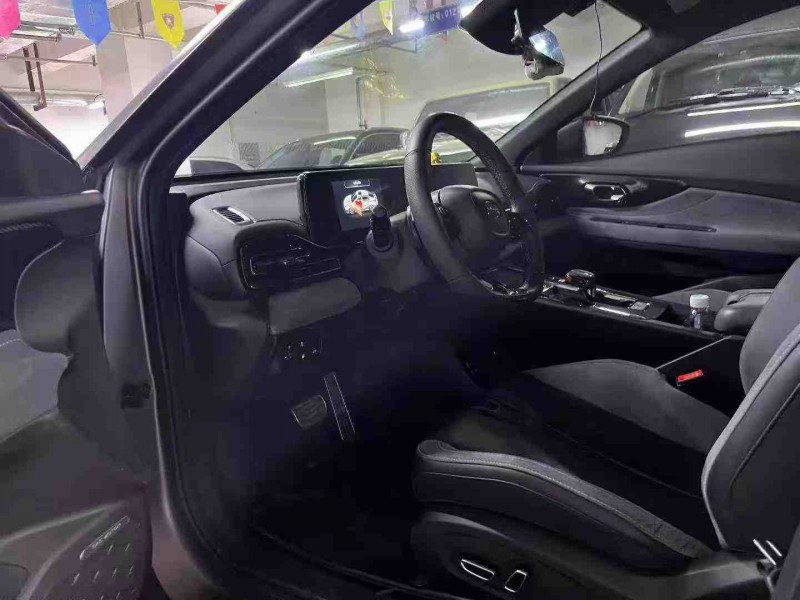 成都23年传祺影豹4