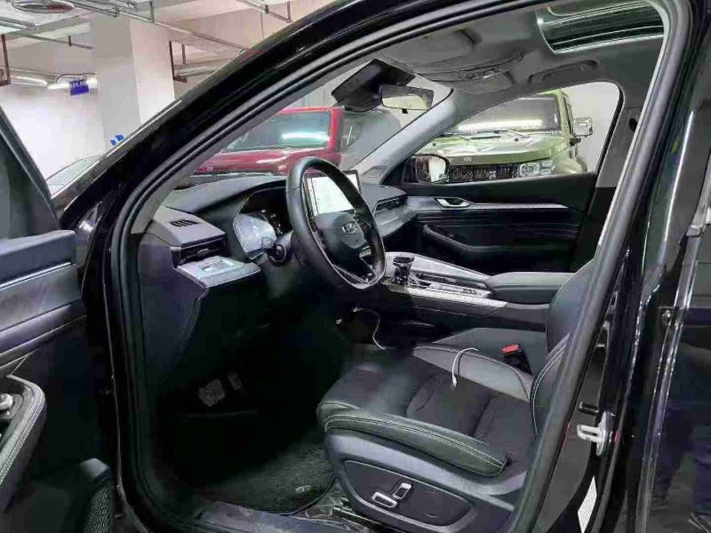 成都23年吉利星瑞4