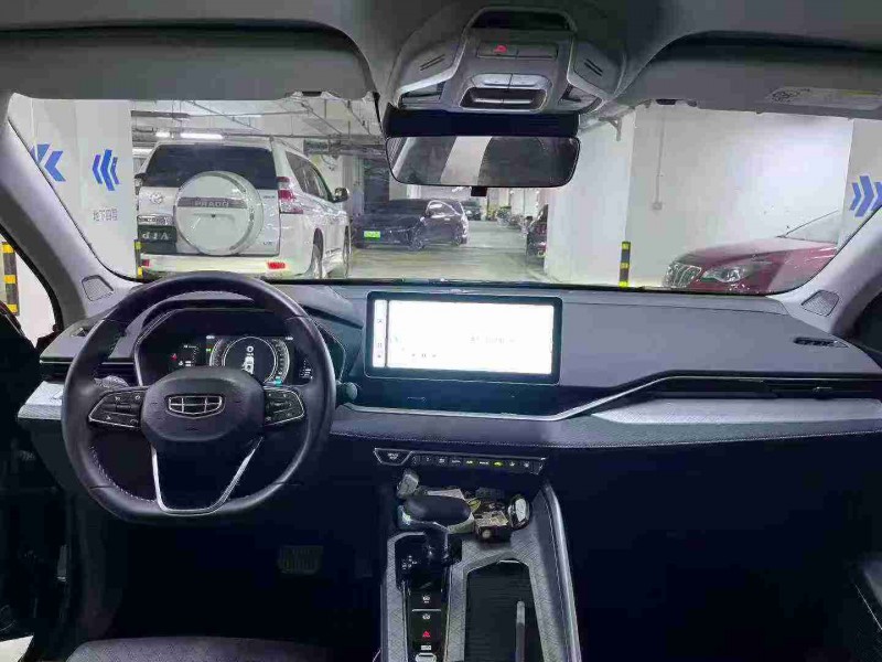 成都23年吉利星瑞6