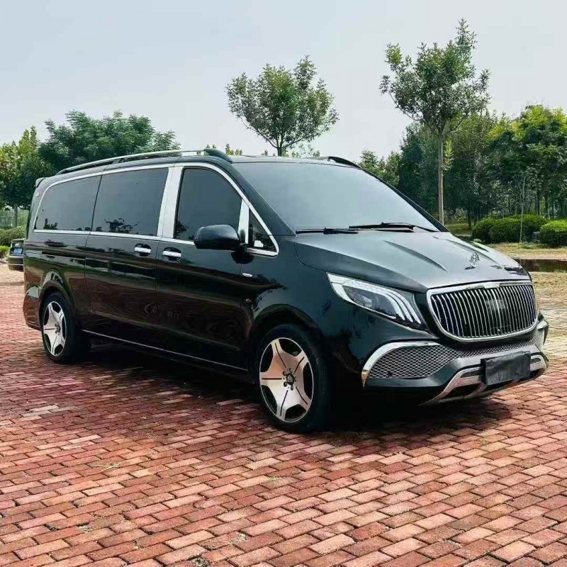 青岛18年奔驰威霆2