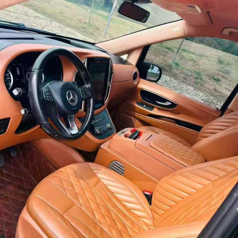 青岛18年奔驰威霆6