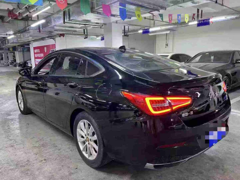 成都19年红旗H57