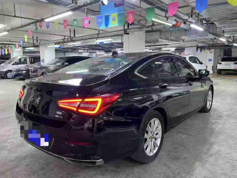 成都19年红旗H58