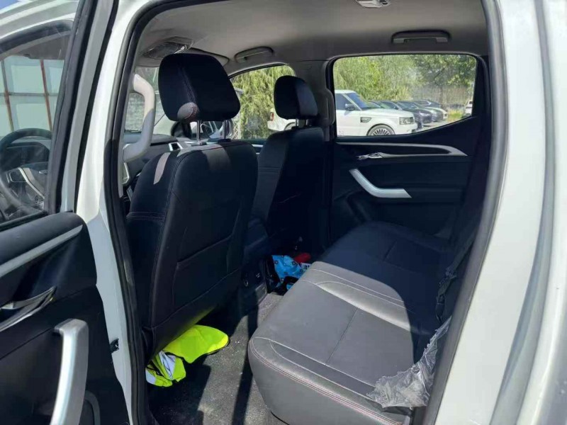 泰安25年大通星际R7