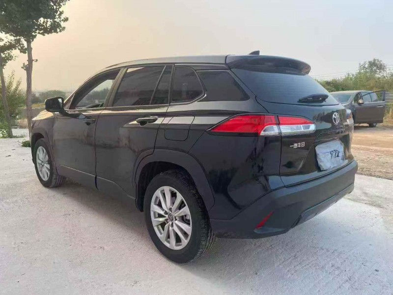 青岛24年丰田锐放8