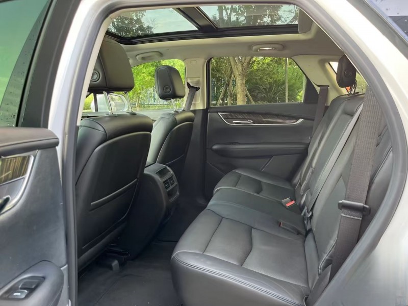 徐州16年凯迪拉克XT56