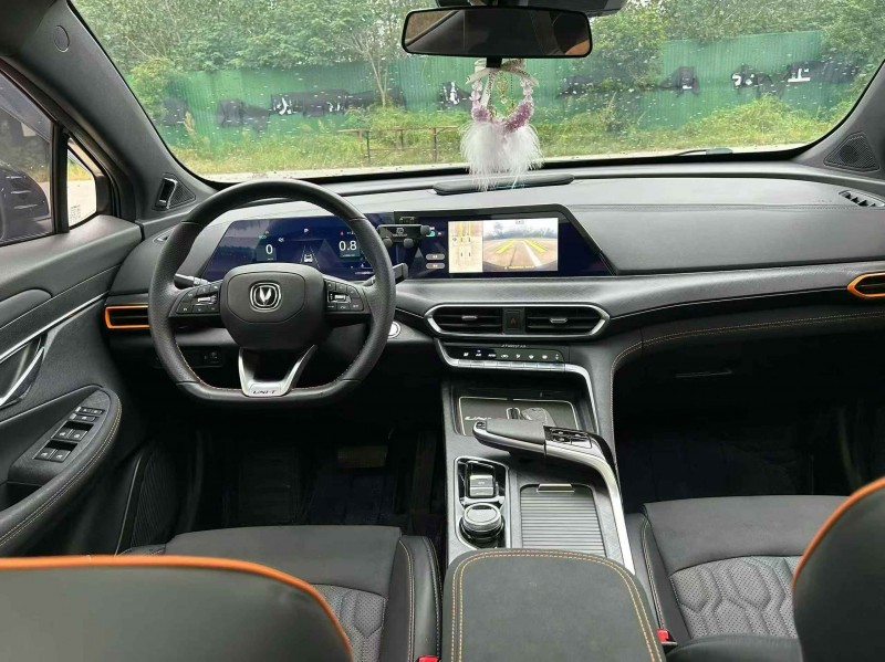 苏州21年长安汽车UNI5