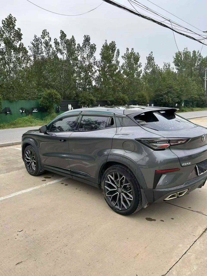 苏州21年长安汽车UNI7