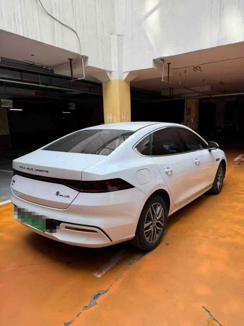 赤峰25年比亚迪秦8