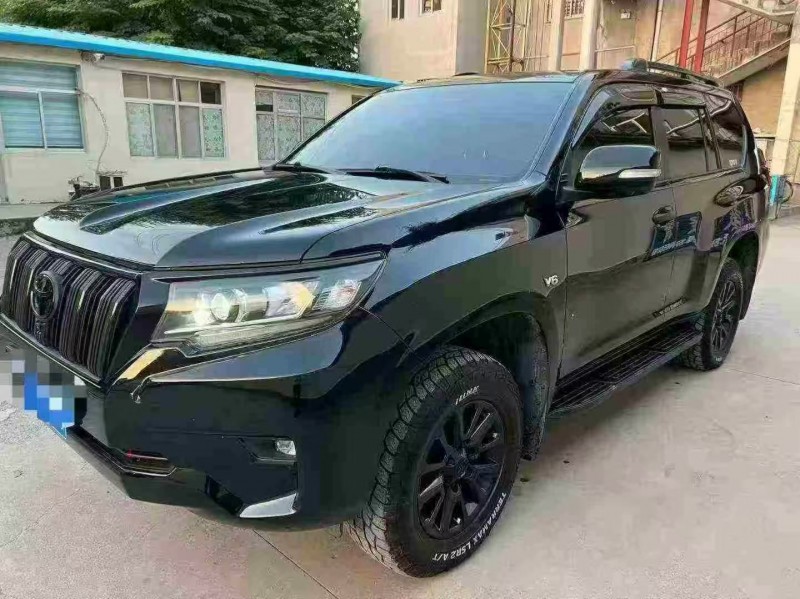 日照19年丰田普拉多3