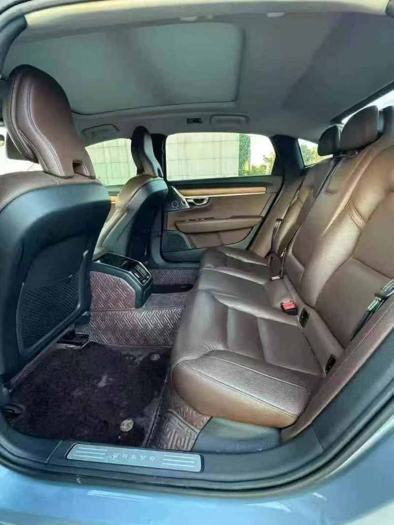 新余19年沃尔沃S906