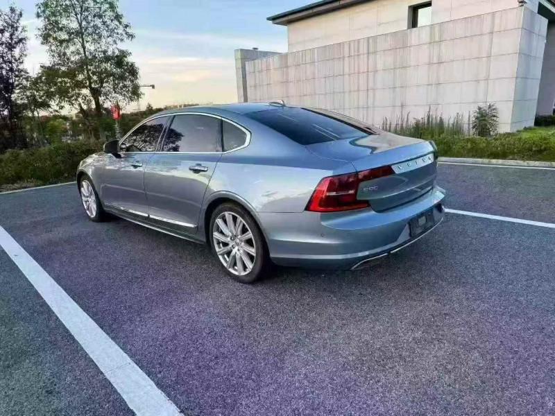 新余19年沃尔沃S907