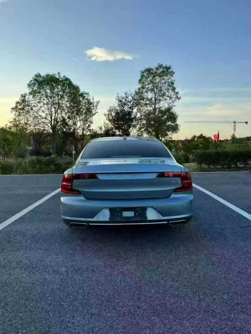 新余19年沃尔沃S909