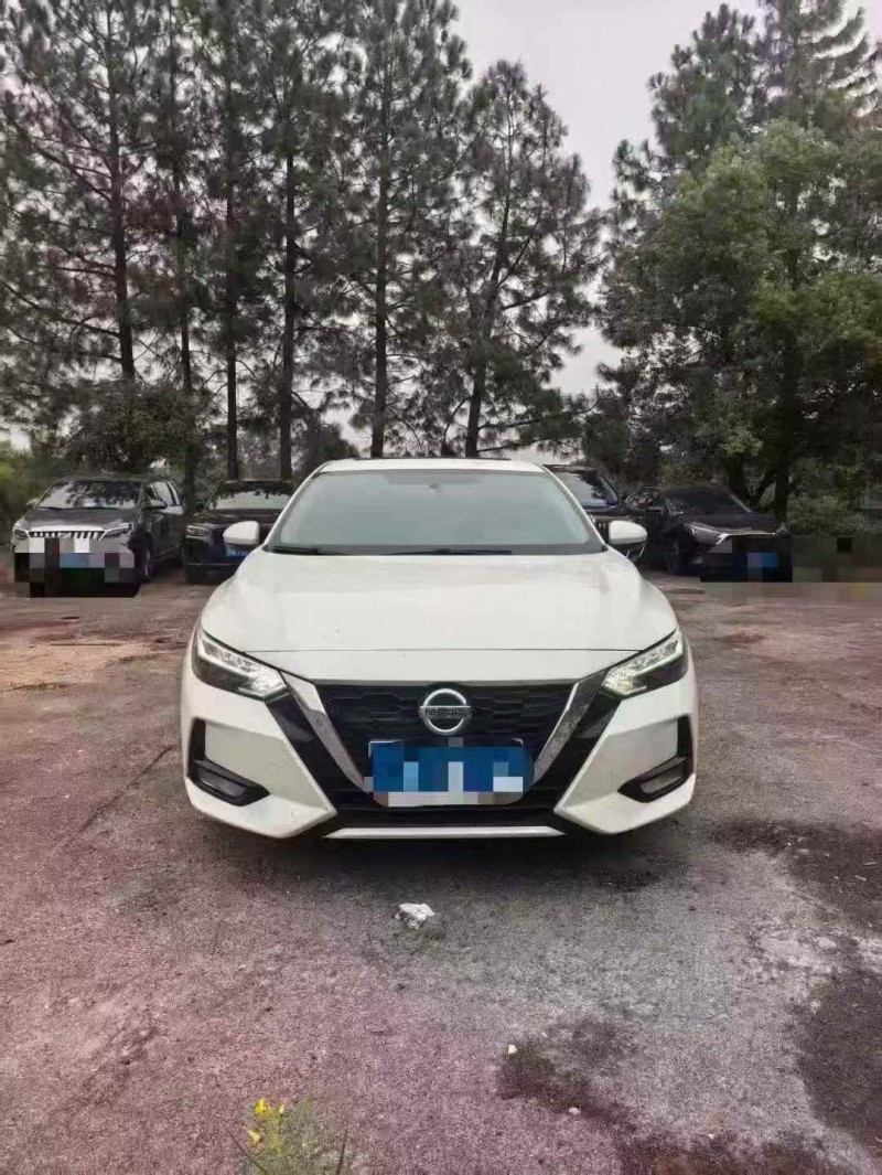 新余20年日产轩逸1