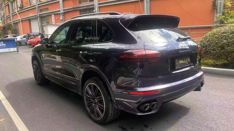 绍兴17年保时捷卡宴7